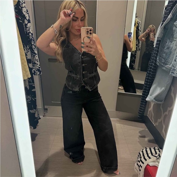 Denim Vest - Universal Thread Cotton, Midweight, Regular Fit, Front Button new - Picture 7 of 9